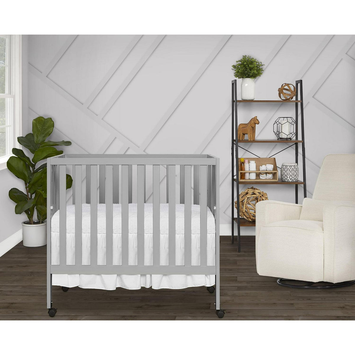 Dream on Me Jett Non - Full Size Folding Crib I Removable Wheels I Modern Nursey I Adjustable Mattress - Product image 9