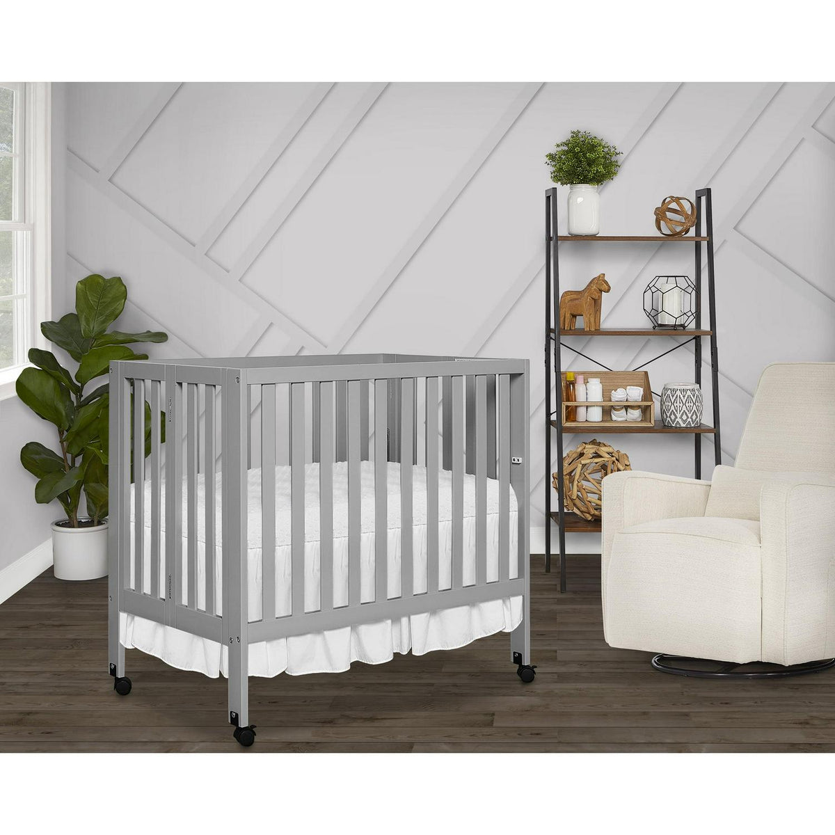 Dream on Me Jett Non - Full Size Folding Crib I Removable Wheels I Modern Nursey I Adjustable Mattress - Product image 10